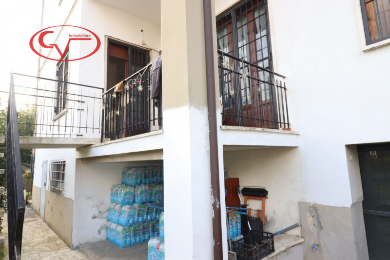 Immagine 23 di Casa bifamiliare in vendita  in via Marconi a Montevarchi