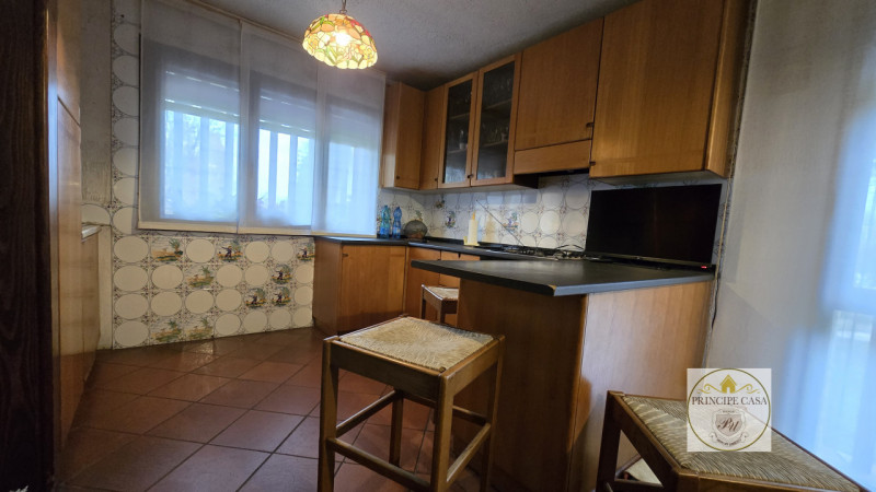 Immagine 3 di Casa bifamiliare in vendita  in via Roma a Sant'elena