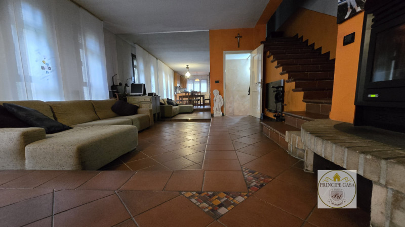 Immagine 7 di Casa bifamiliare in vendita  in via Roma a Sant'elena