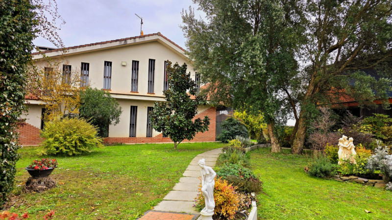 Immagine 30 di Casa bifamiliare in vendita  in via Roma a Sant'elena