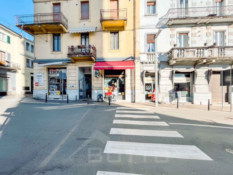 Immagine 2 di Laboratorio in vendita  in Piazza Beltrami, 6 a Omegna