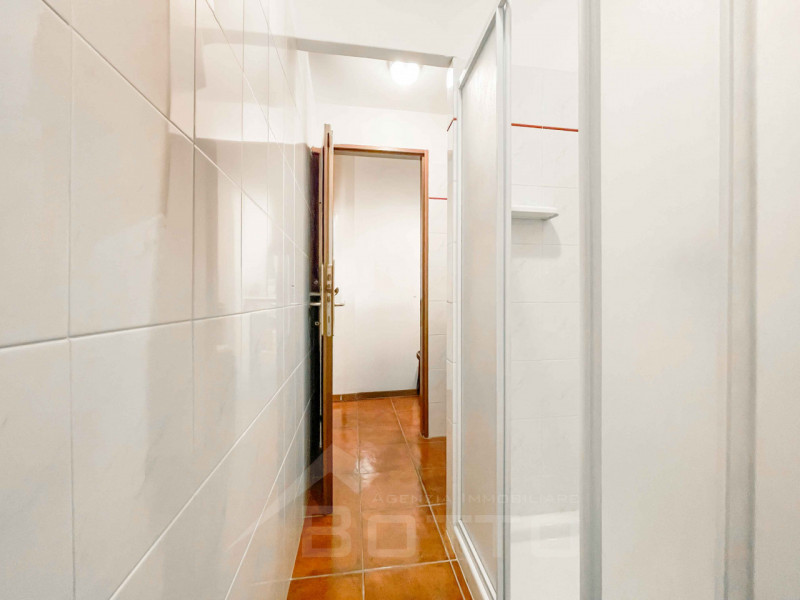 Immagine 20 di Laboratorio in vendita  in Piazza Beltrami, 6 a Omegna