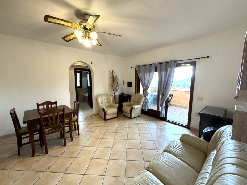 Immagine 2 di Appartamento in vendita  in Via Peppino Mereu a Posada