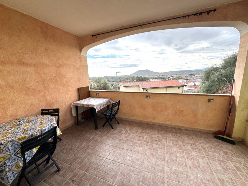 Immagine 5 di Appartamento in vendita  in Via Peppino Mereu a Posada