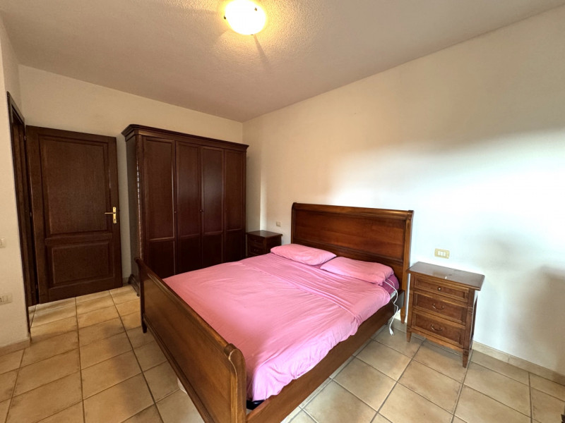 Immagine 10 di Appartamento in vendita  in Via Peppino Mereu a Posada