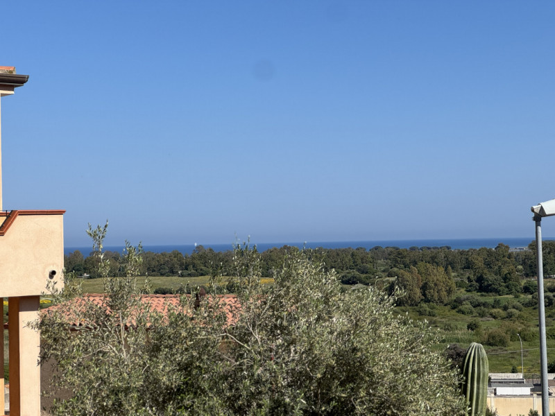 Immagine 24 di Appartamento in vendita  in Via Peppino Mereu a Posada