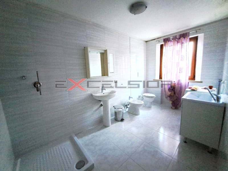 Immagine 5 di Casa indipendente in vendita  in Corso Risorgimento n. 160 Porto Viro a Porto Viro