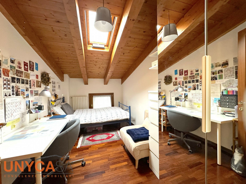 Immagine 12 di Appartamento in vendita  a Selvazzano Dentro