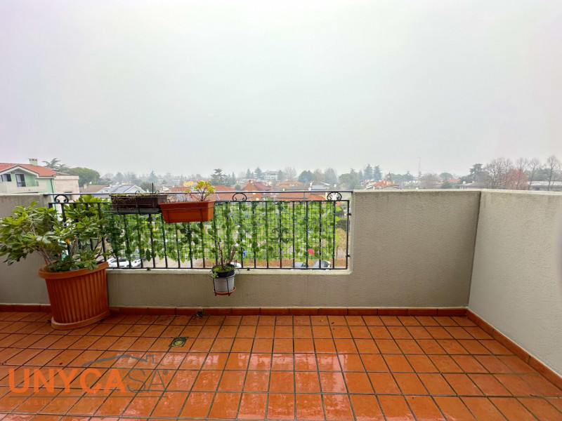 Immagine 15 di Appartamento in vendita  a Selvazzano Dentro