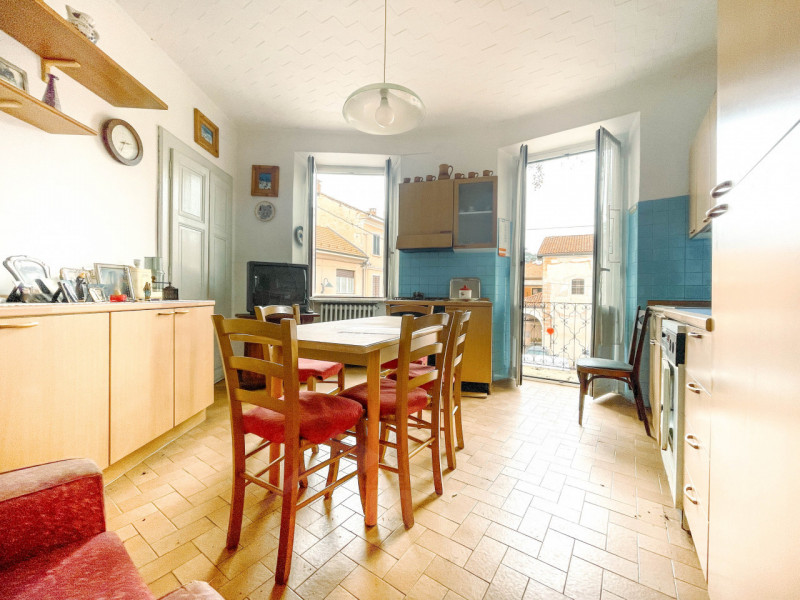 Immagine 20 di Palazzo in vendita  in piazza Manzetti 23 a Invorio