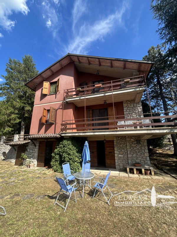 Immagine 2 di Villa in vendita  in san venanzo a San Venanzo