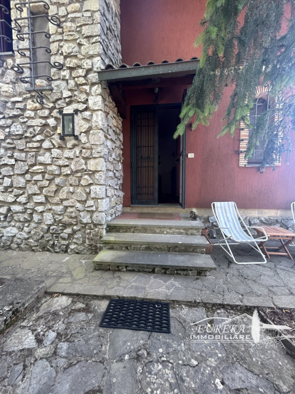 Immagine 8 di Villa in vendita  in san venanzo a San Venanzo