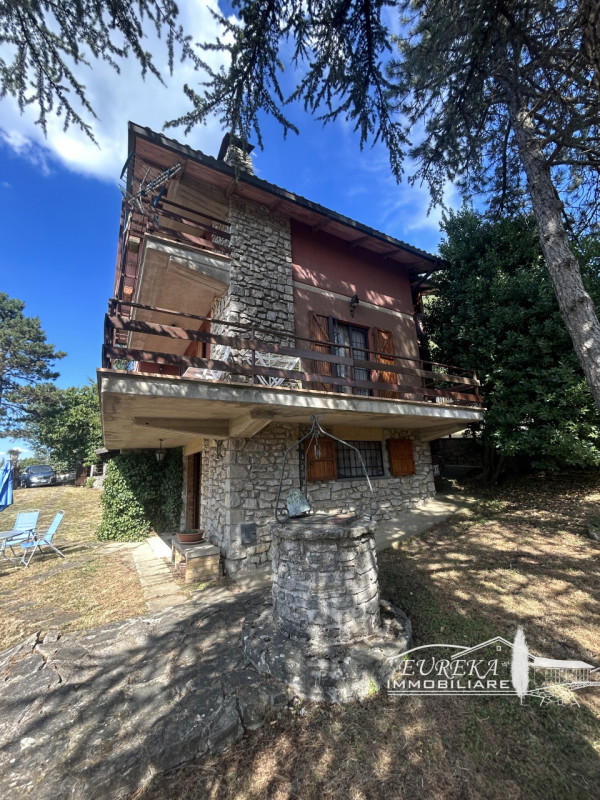 Immagine 10 di Villa in vendita  in san venanzo a San Venanzo