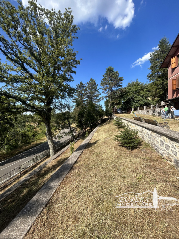 Immagine 15 di Villa in vendita  in san venanzo a San Venanzo