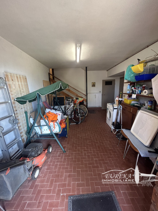 Immagine 24 di Villa in vendita  in san venanzo a San Venanzo