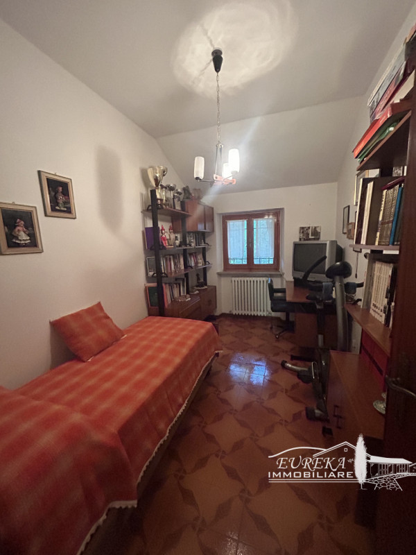 Immagine 25 di Villa in vendita  in san venanzo a San Venanzo