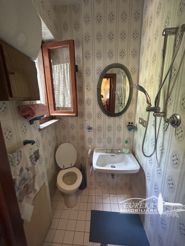 Immagine 31 di Villa in vendita  in san venanzo a San Venanzo