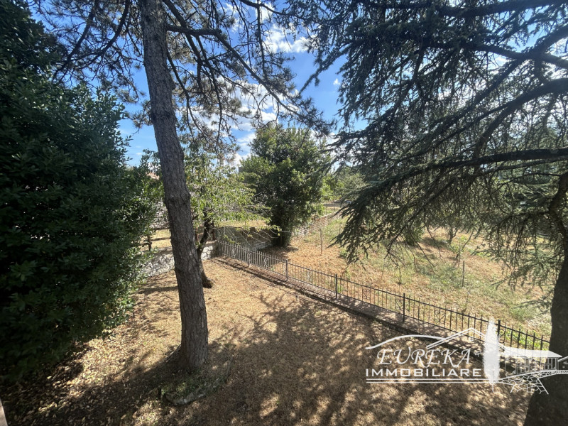 Immagine 44 di Villa in vendita  in san venanzo a San Venanzo