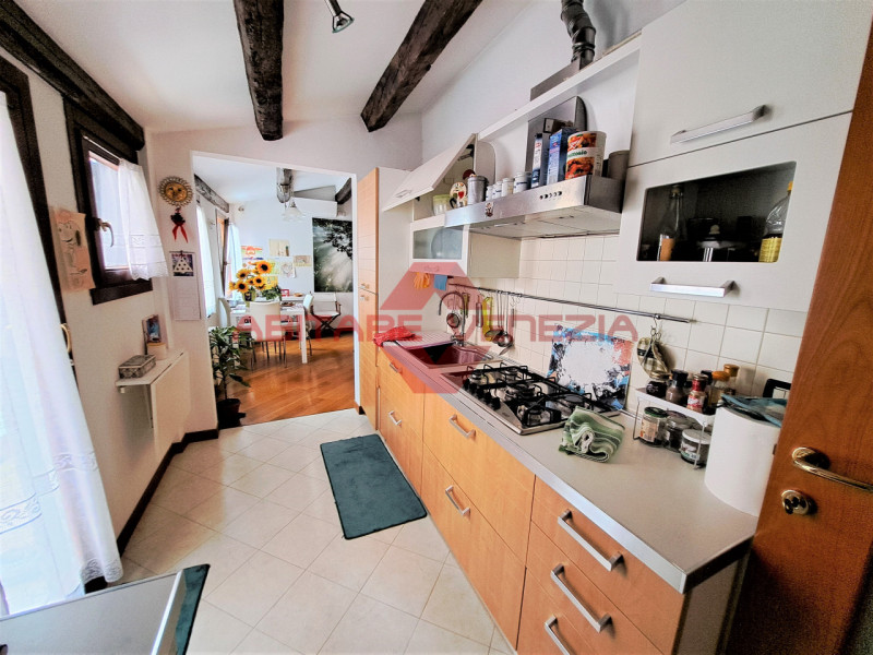 Immagine 6 di Appartamento in vendita  in castello 4196 a Venezia