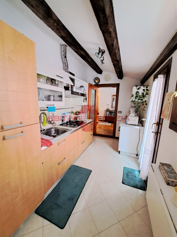 Immagine 10 di Appartamento in vendita  in castello 4196 a Venezia