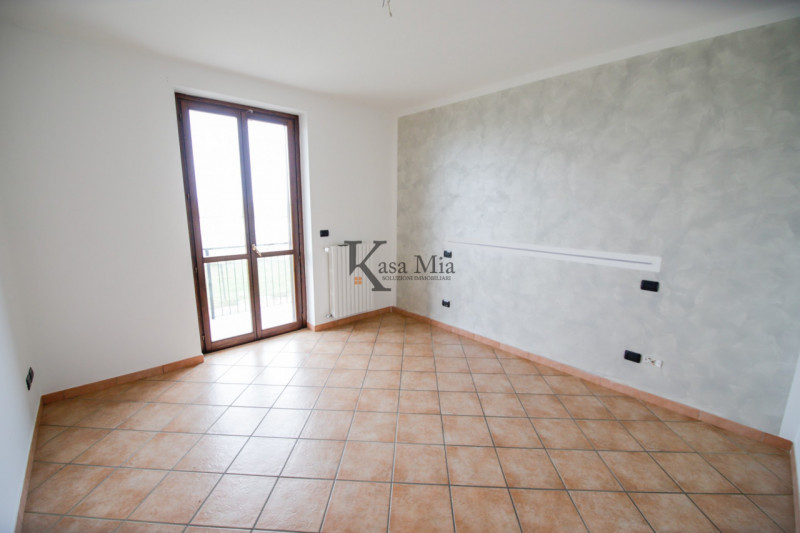 Immagine 8 di Appartamento in vendita  in via giovanni  faldella 68 a Crescentino