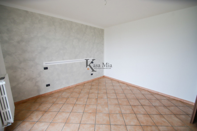 Immagine 9 di Appartamento in vendita  in via giovanni  faldella 68 a Crescentino