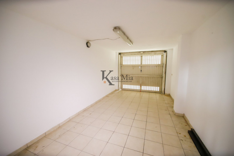 Immagine 28 di Appartamento in vendita  in via giovanni  faldella 68 a Crescentino