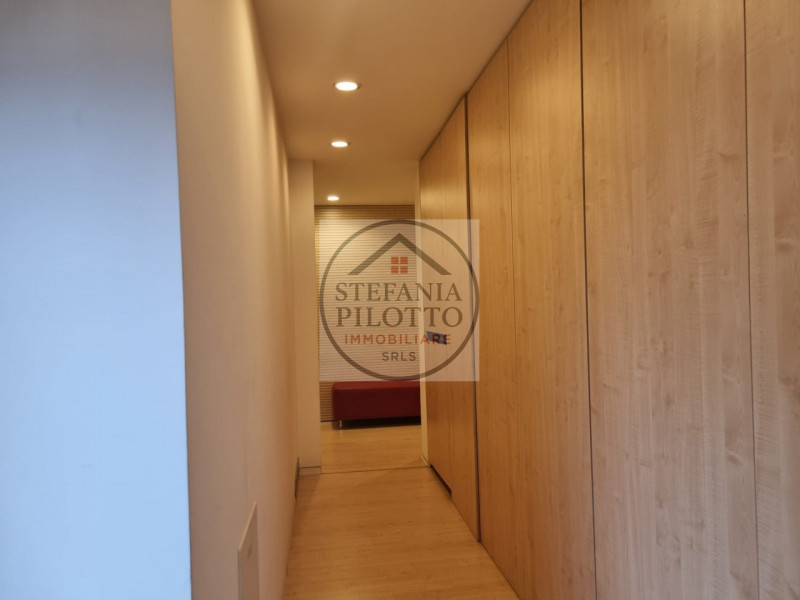 Immagine 5 di Ufficio in vendita  in Via Tommaseo a Padova