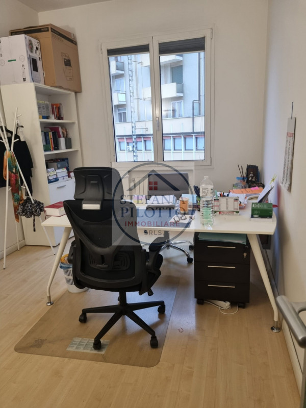 Immagine 19 di Ufficio in vendita  in Via Tommaseo a Padova