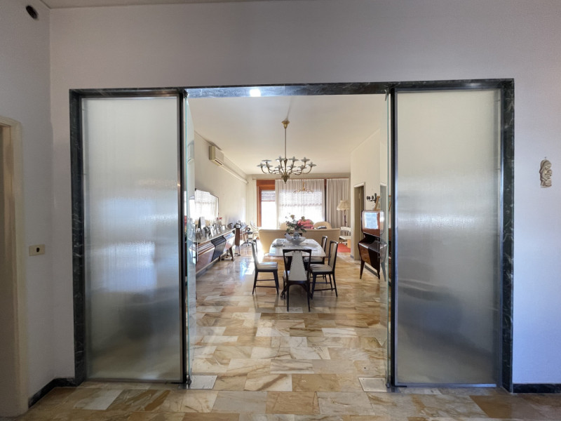 Immagine 5 di Casa indipendente in vendita  a Suzzara