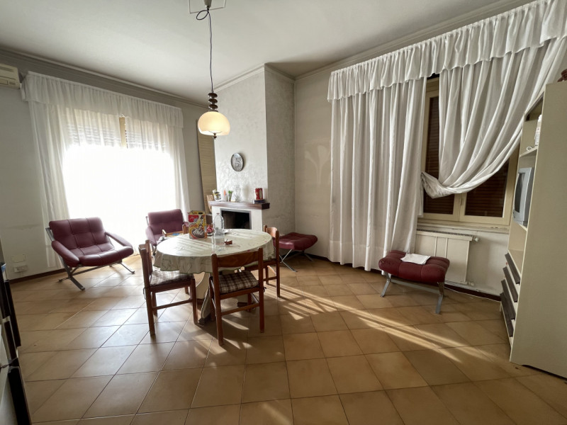 Immagine 10 di Casa indipendente in vendita  a Suzzara