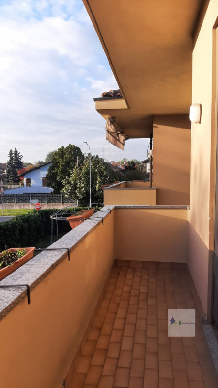 Immagine 21 di Casa bifamiliare in vendita  in via marche a Castano Primo