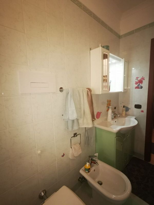 Immagine 6 di Appartamento in vendita  in via purificato a Catanzaro