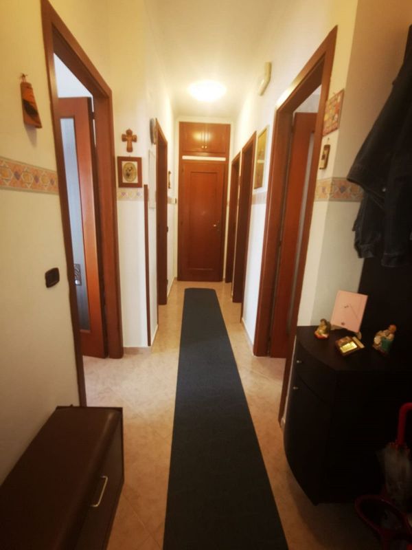 Immagine 8 di Appartamento in vendita  in via purificato a Catanzaro