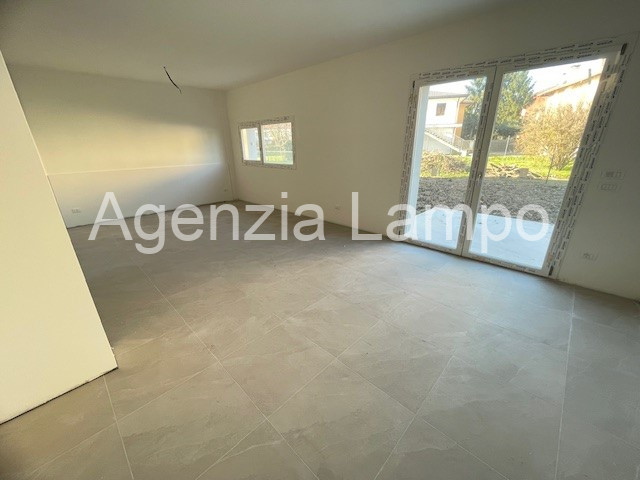 Immagine 8 di Casa bifamiliare in vendita  in Via Vittoria a Cessalto