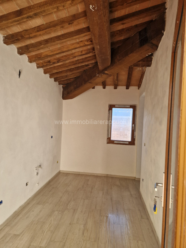 Immagine 3 di Casa indipendente in vendita  a Sinalunga