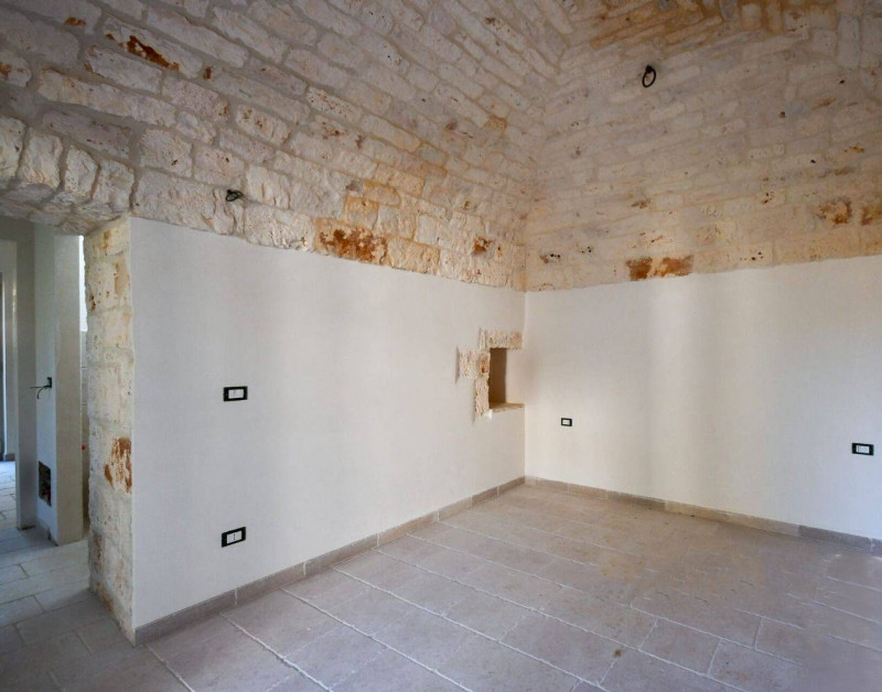 Immagine 29 di Hotel in vendita  in contrada tanzarella a Cisternino