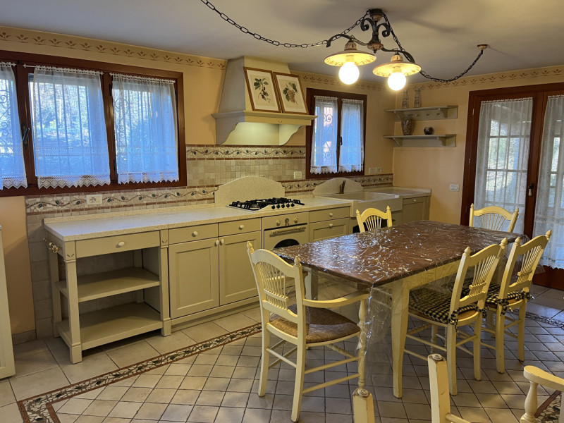Immagine 3 di Villa in affitto  in Via Padova a Mirano