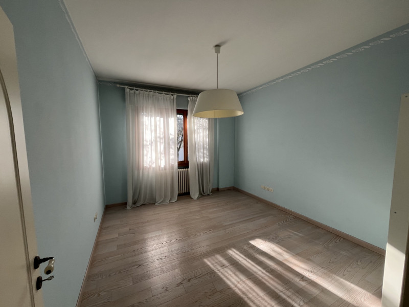 Immagine 10 di Villa in affitto  in Via Padova a Mirano