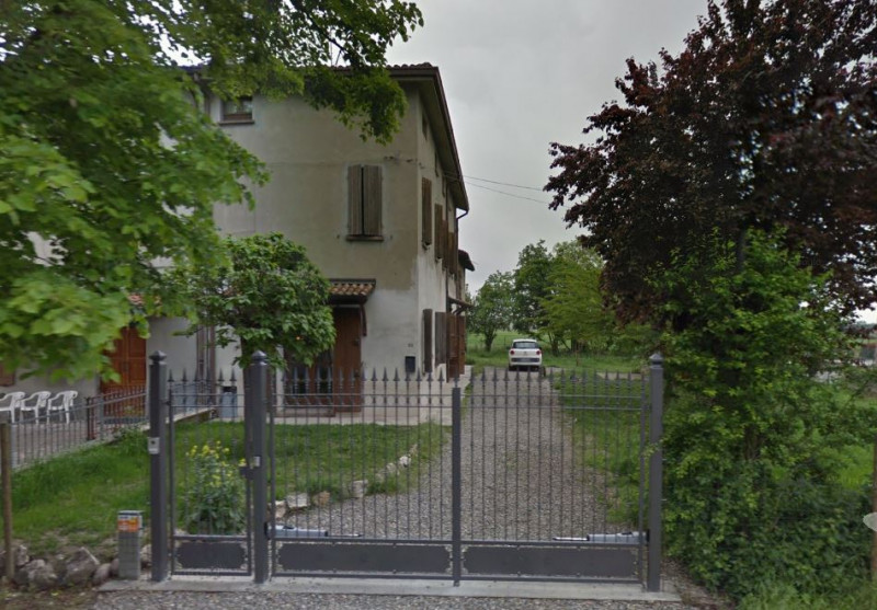 Immagine 1 di Casa indipendente in vendita  in Via Imperiale a Brescello