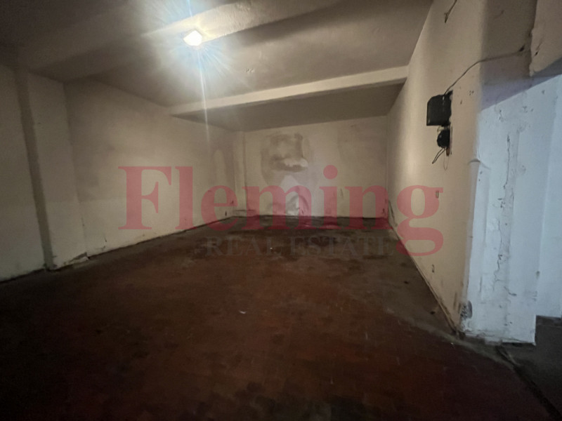 Immagine 1 di Garage in affitto  in Piazza Stefano Jacini a Roma