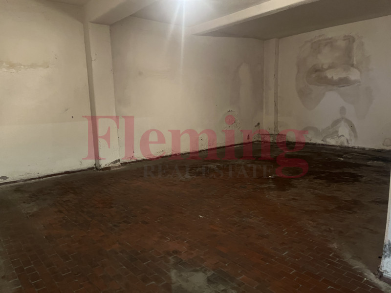 Immagine 4 di Garage in affitto  in Piazza Stefano Jacini a Roma