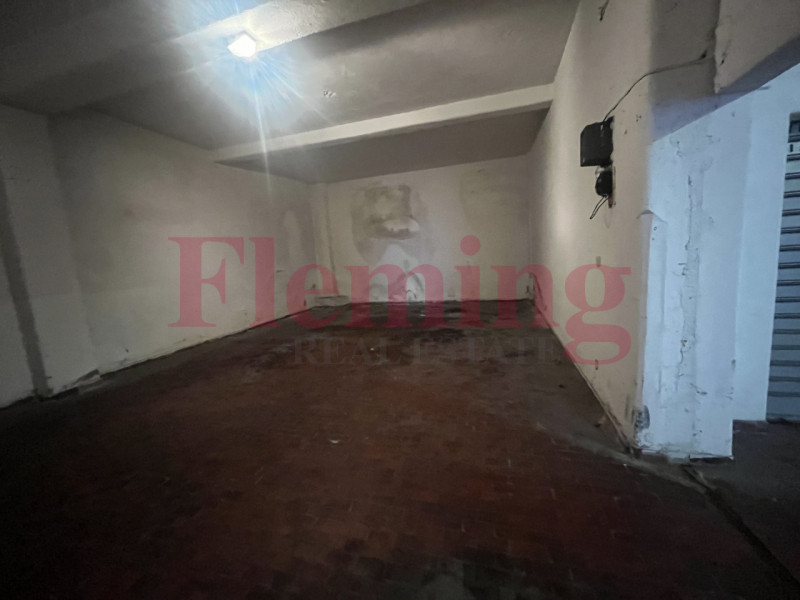 Immagine 12 di Garage in affitto  in Piazza Stefano Jacini a Roma