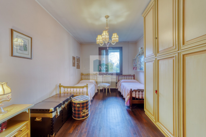Immagine 10 di Villa in vendita  in via via cappello a Noventa Padovana