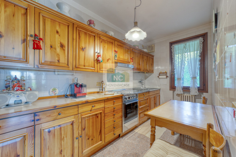 Immagine 12 di Villa in vendita  in via via cappello a Noventa Padovana