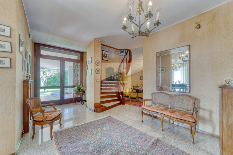 Immagine 23 di Villa in vendita  in via via cappello a Noventa Padovana