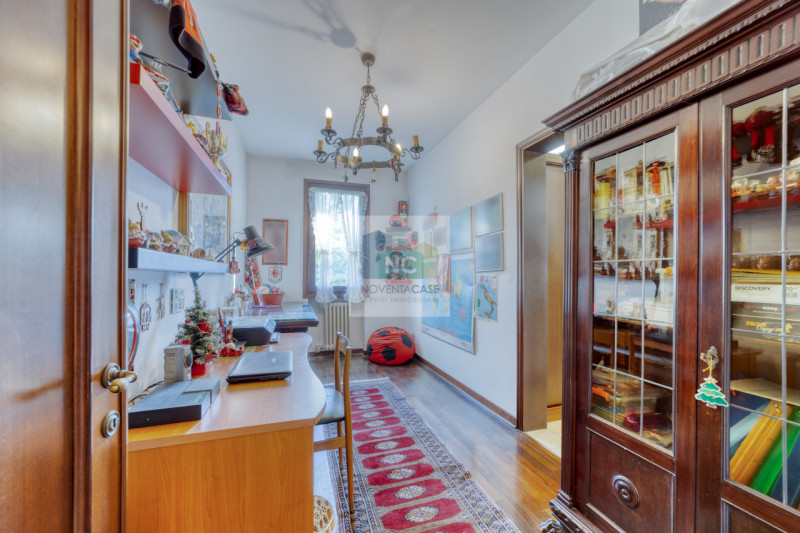 Immagine 27 di Villa in vendita  in via via cappello a Noventa Padovana