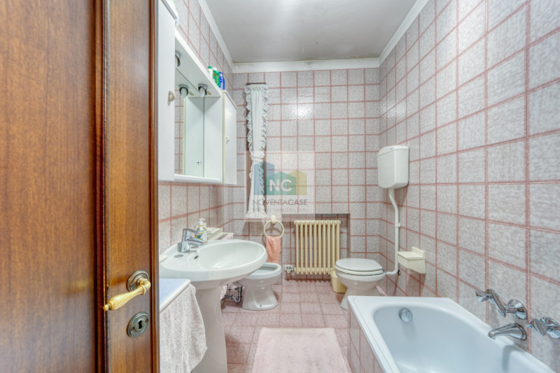 Immagine 29 di Villa in vendita  in via via cappello a Noventa Padovana