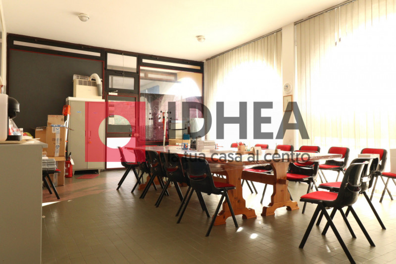 Immagine 6 di Negozio in vendita  in PIAZZA UMBERTO PRIMO a Villorba