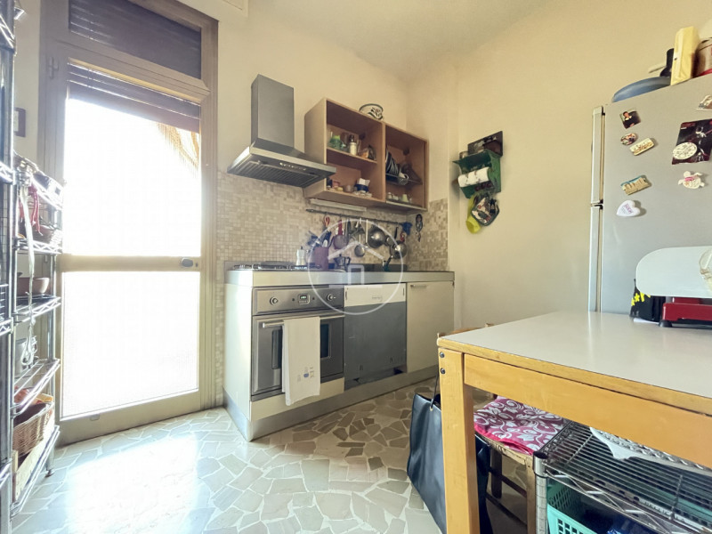 Immagine 14 di Appartamento in vendita  in via benedetto croce 93 a Pistoia